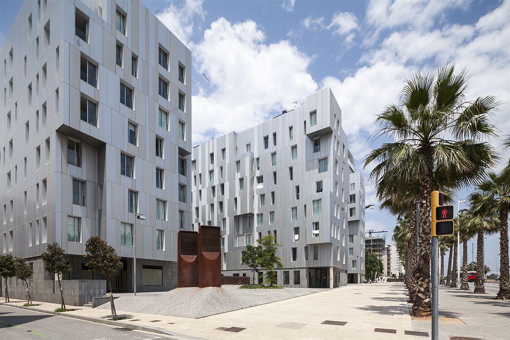 Mistral City Pool Apartments Barcelona Exterior foto